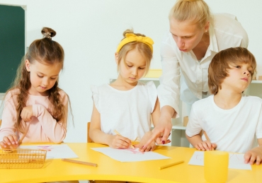 Minister edukacji zapowiada “elastyczne zatrudnianie ukraińskich matek w szkołach”